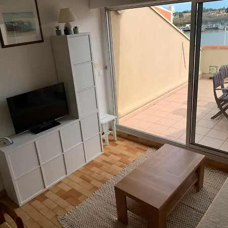 Calme Vue Sur L'herault Et La